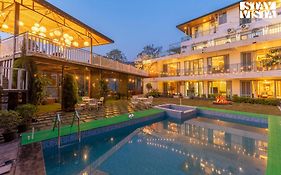 Stayvista At Aykon Estate - Modern Interiors, Views