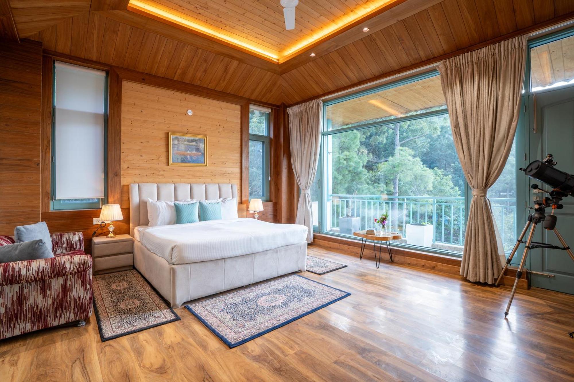 Stayvista At Aykon Estate - Modern Interiors, Views 卡绍利 外观 照片
