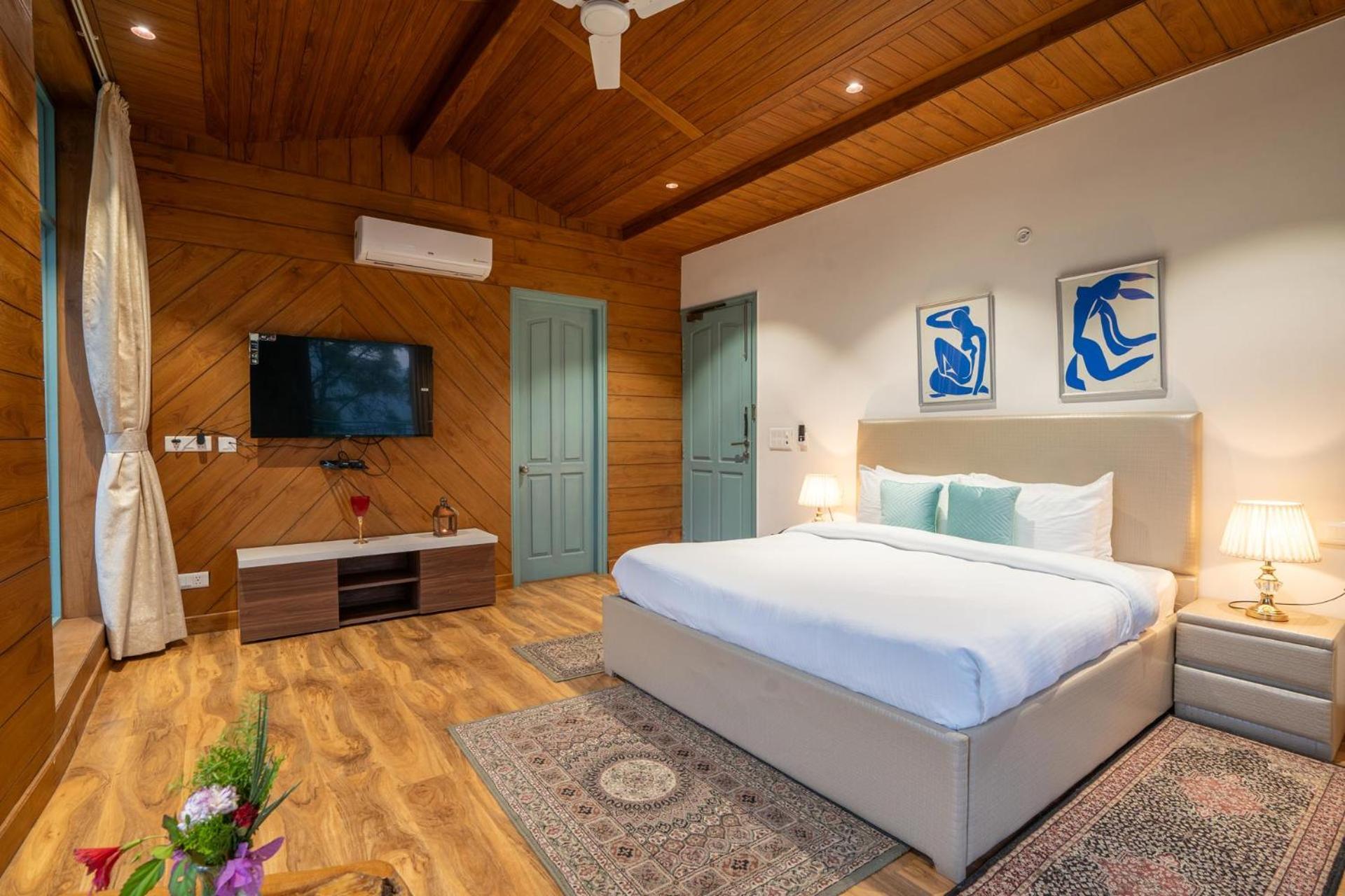 Stayvista At Aykon Estate - Modern Interiors, Views 卡绍利 客房 照片